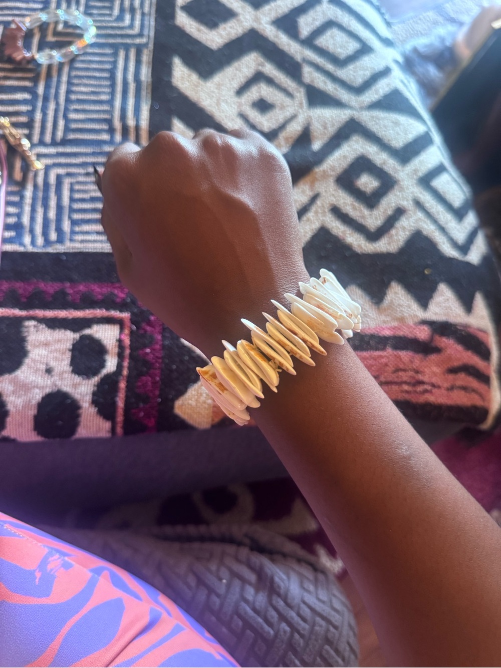 Handmade White Shell Stretch Bracelet - Women Jewelry